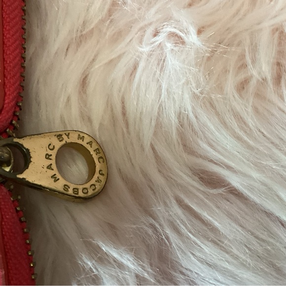 Marc by Marc Jacobs Red pebbled Leather zip around long Wallet - Picture 8 of 8